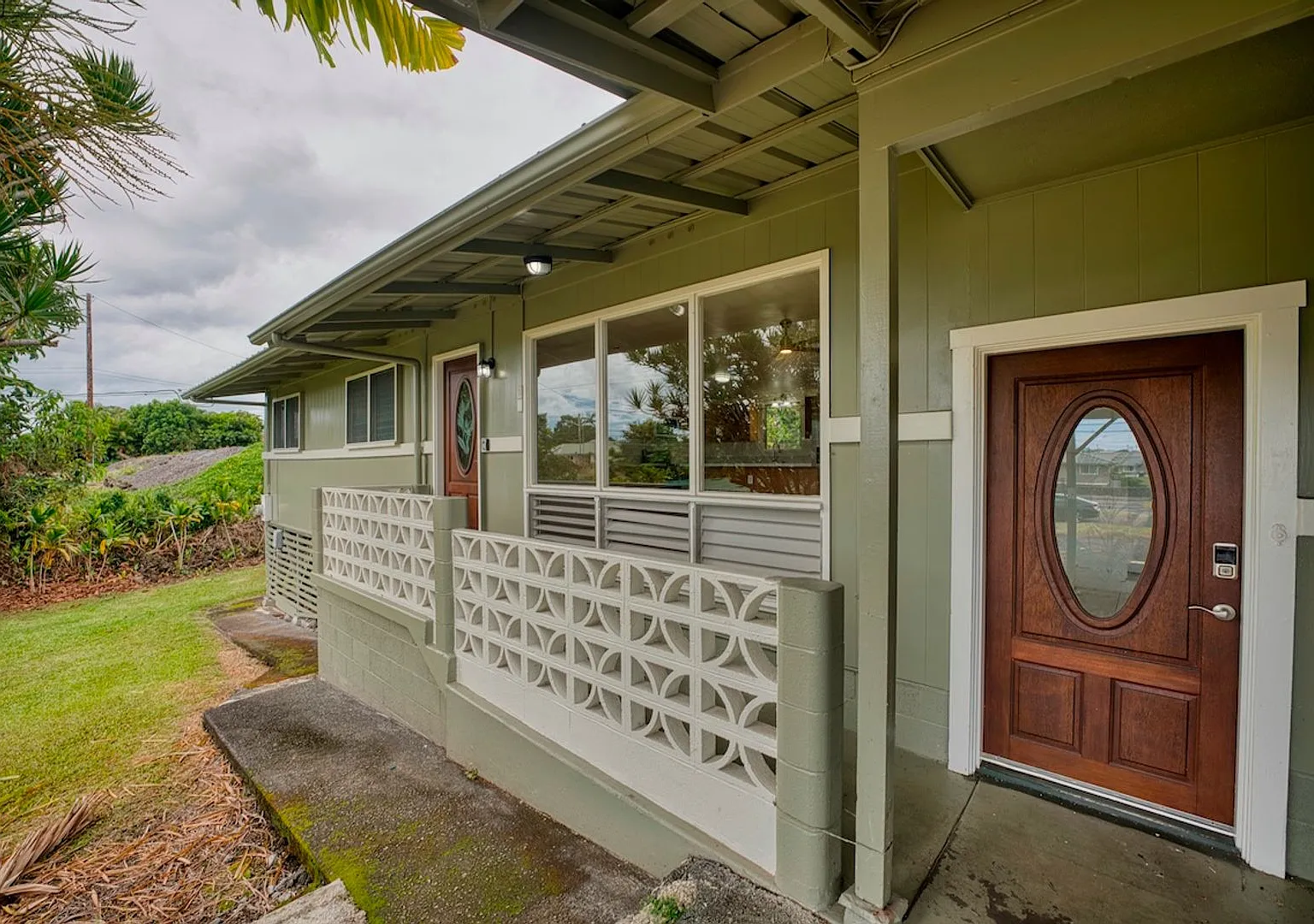 4bdrm/3bath W/Ohana Unit — Photo 1