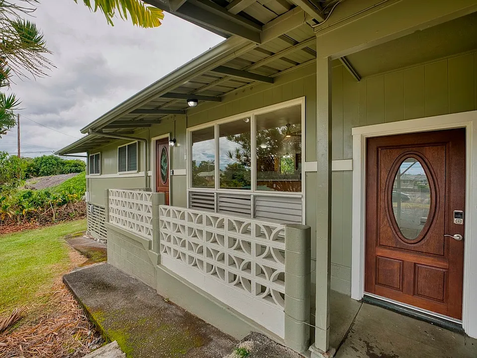 1770 Kilauea Ave