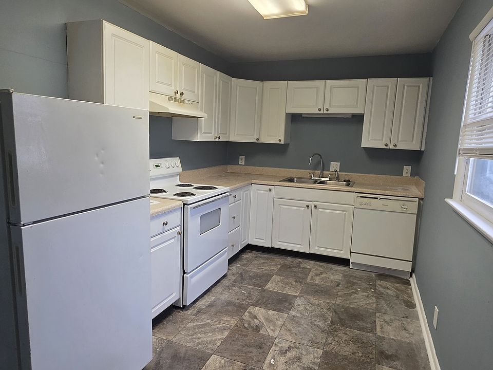 1st image of 3312B Niagara Dr