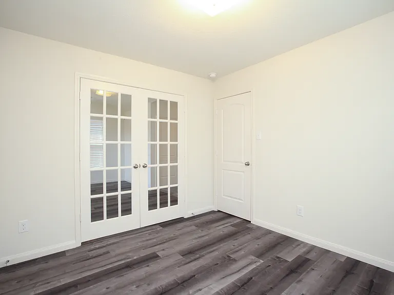 1325 Englemann Dr — Photo 20