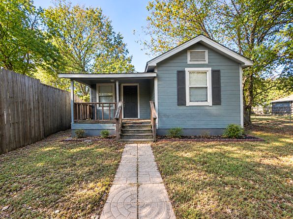 3109 Pecan St
