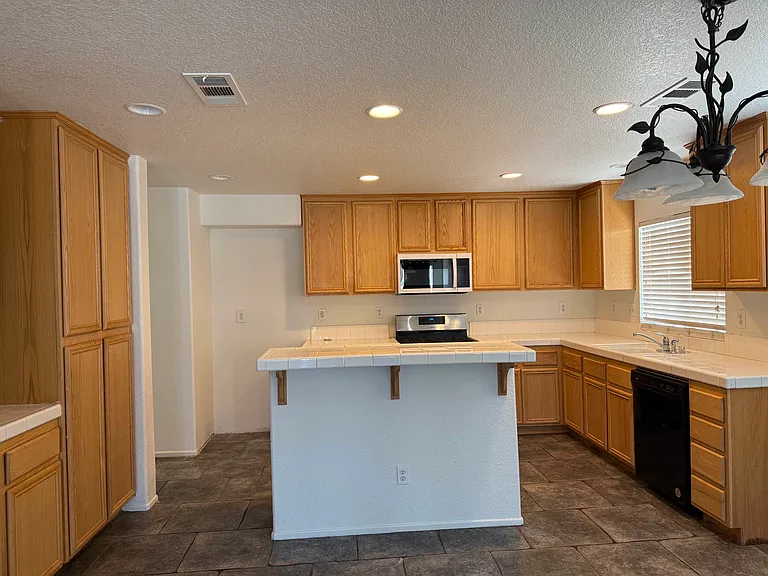 45322 Mays Ct — Photo 11