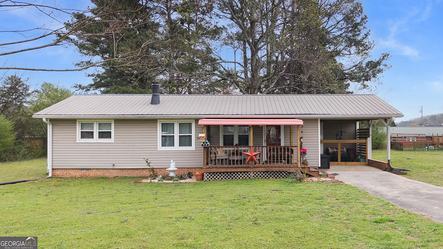141 Ruben Dr NE photo 1