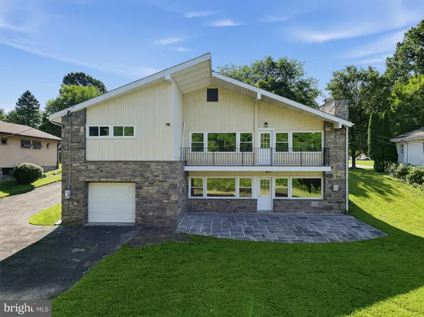 7724 Green Valley Rd, Wyncote, PA 19095