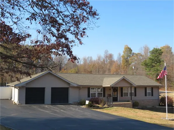 1625 Continental Dr, Madisonville, KY 42431