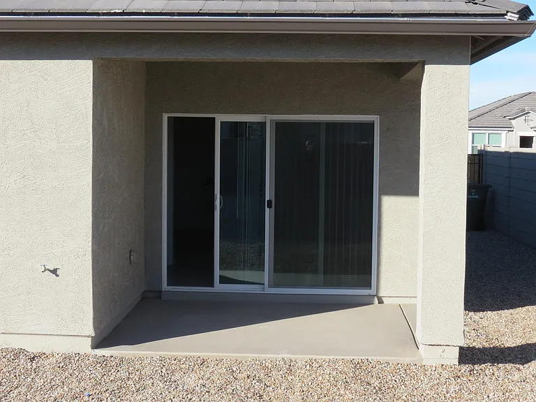 1575 E Fletcher Dr — Photo 37