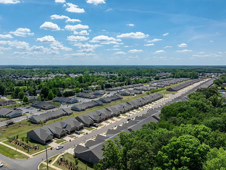 Twin Oaks Townhomes — Photo 17