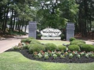 104 Amberwood Dr, Clinton, MS 39056