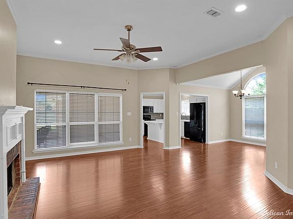 5th image of 3206 Hanover Dr