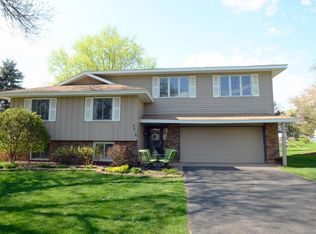 8816 Ivystone Ct S, Cottage Grove, MN 55016