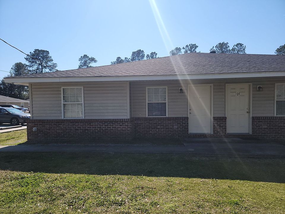 1st image of 101 Foxberry Ct #104