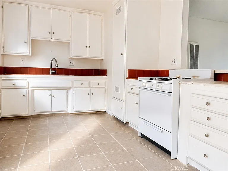 3411 W Orange Ave #1 — Photo 13