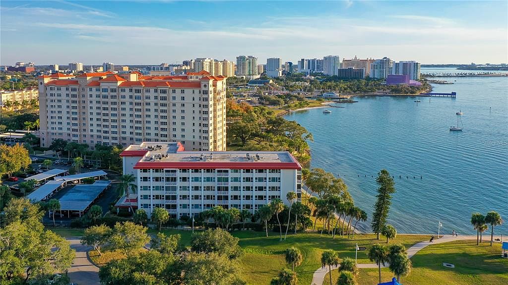 1100 Imperial Dr UNIT 204, Sarasota, FL 34236 | MLS #A4585133 | Zillow