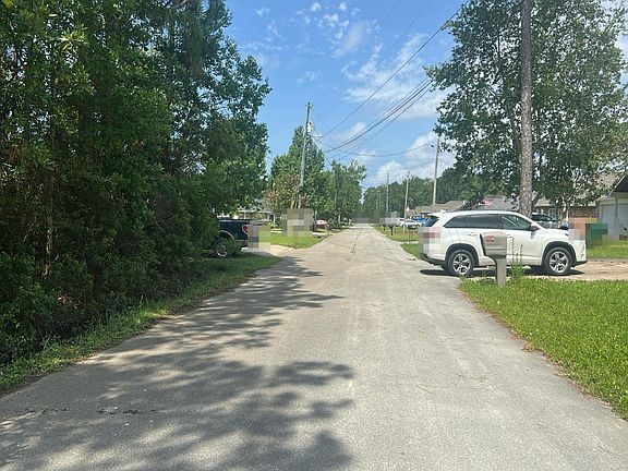 5th image of 8704 Old Walnut Rd