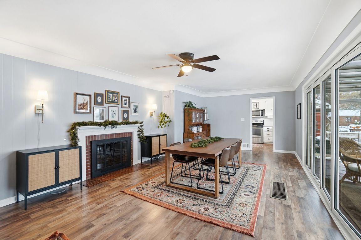 next background image