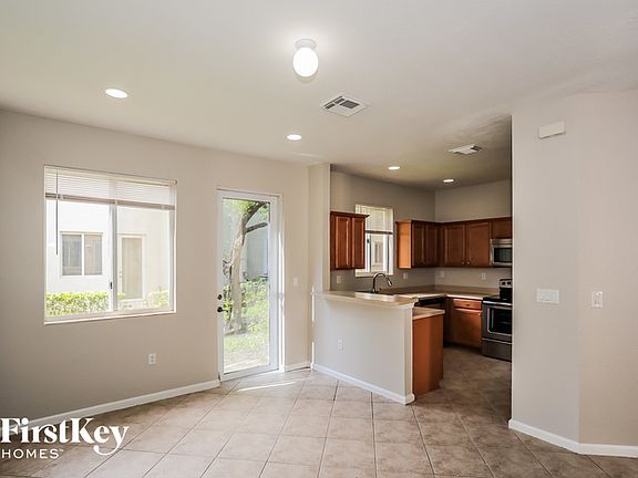 4th image of 21427 NW 13th Ct APT 214
