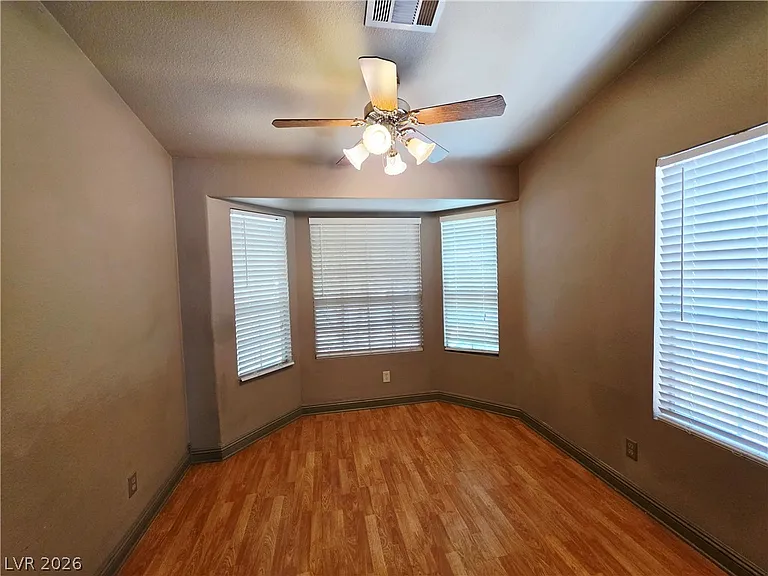 7645 Rockfield Dr — Photo 5