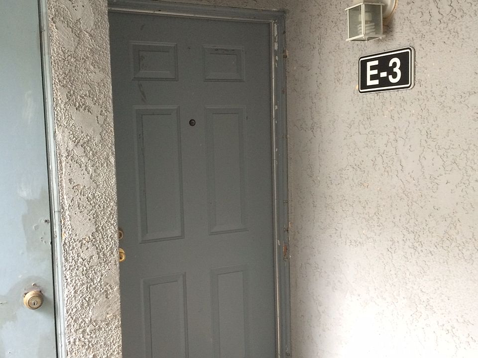 1st image of 9633 Juniper Ave #27