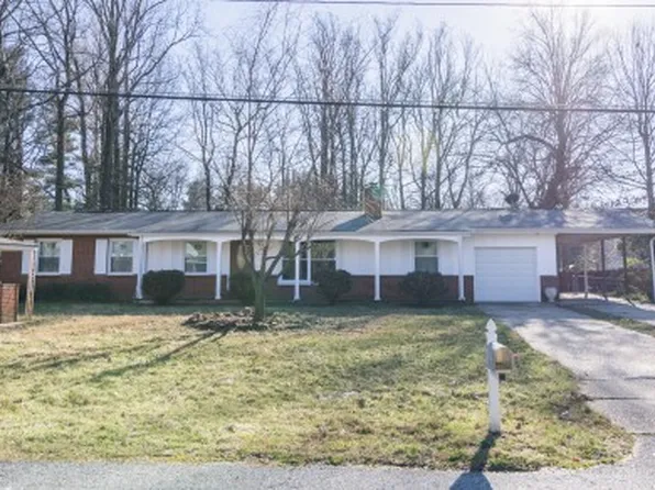 9535 Nottingham Dr, Upper Marlboro, MD 20772