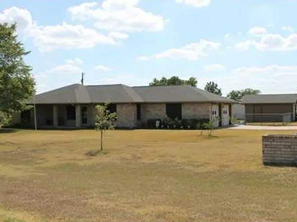 811 N 4th St, Jarrell, TX 76537