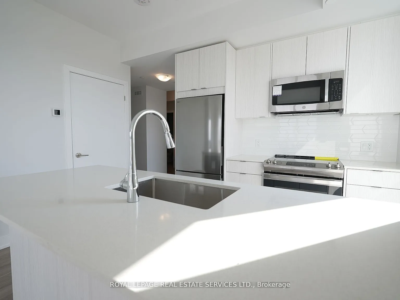 3 bed, $3,150 — Photo 3