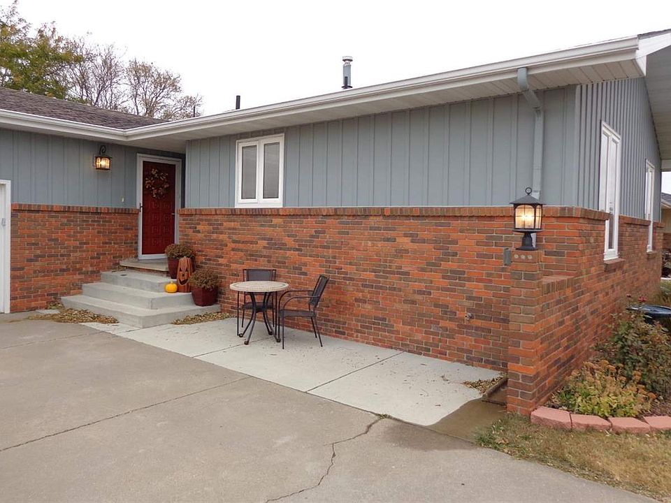 1st image of 2519 Haney Dr