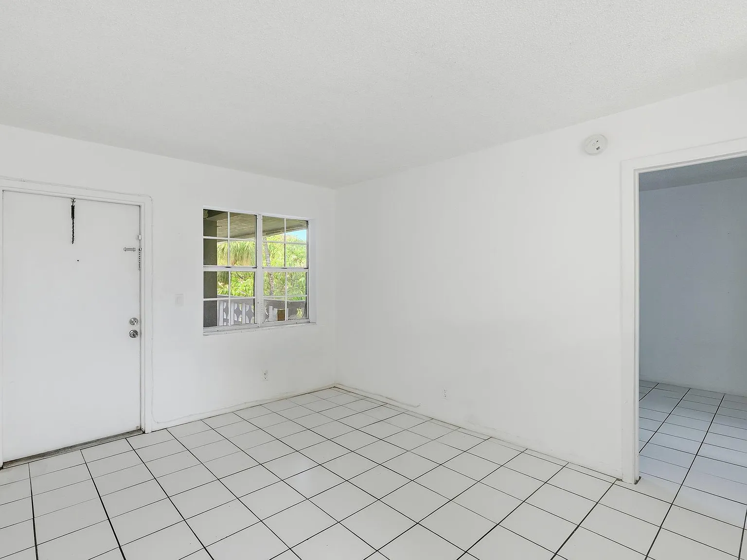 1 bed, 700 sqft, $1,425 — Photo 2