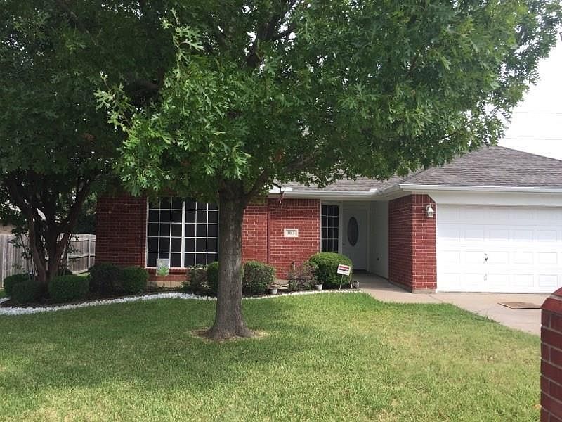 1st image of 1813 Canterbury Cir