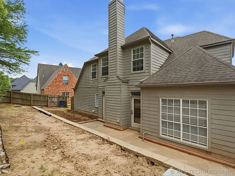 3027 E 89th Pl S — Photo 26