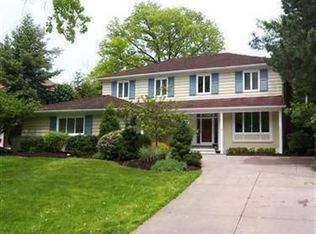 20977 Shelburne Rd, Shaker Heights, OH 44122