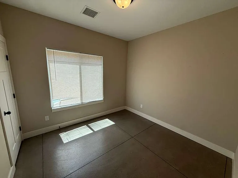 6438 S Vassar Ave — Photo 7