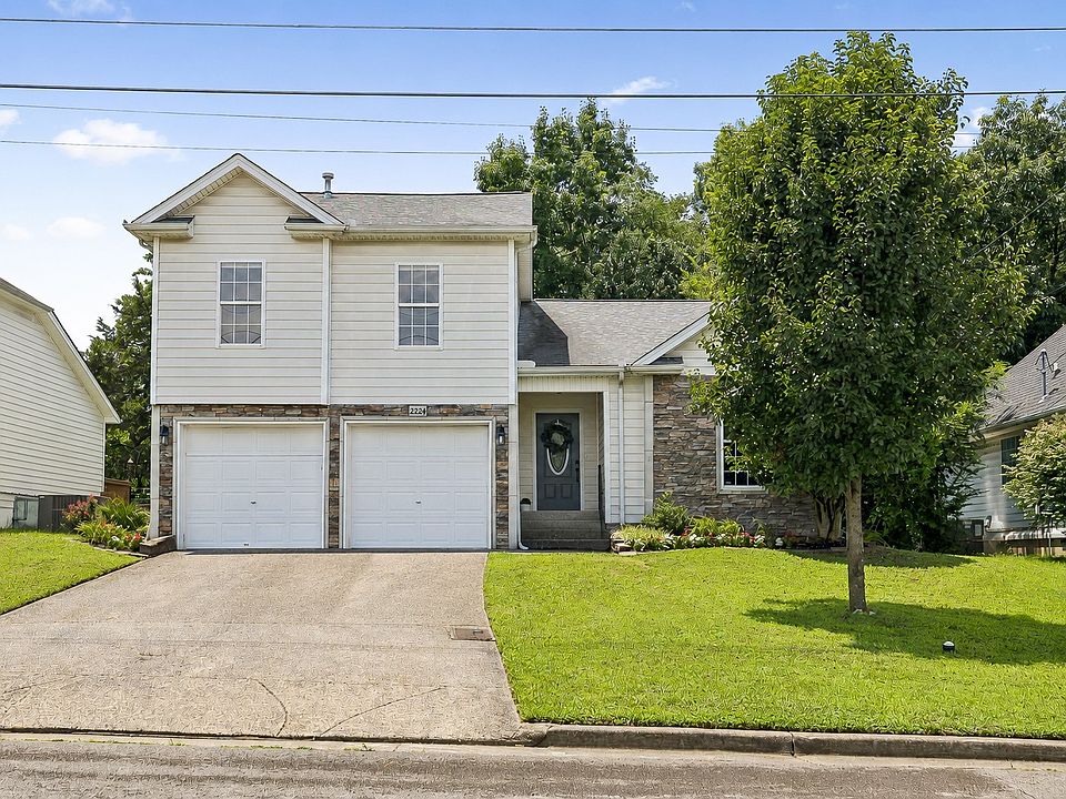 1st image of 2224 Green Trails Dr