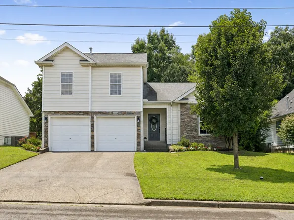 2224 Green Trails Dr, Antioch, TN 37013