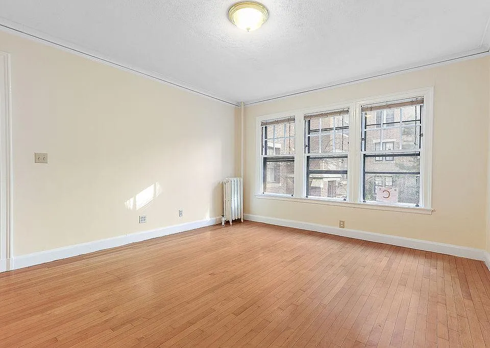 34 Ash St #103