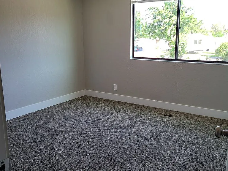 Cottonwood Townhomes Village — Photo 10