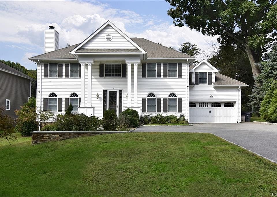 1st image of 25 Mount Pleasant Ln