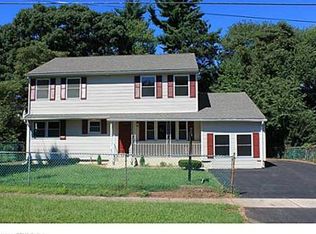2 Allen Rd, Bloomfield, CT 06002