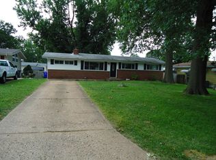 3707 Lan Dr, Saint Louis, MO 63125