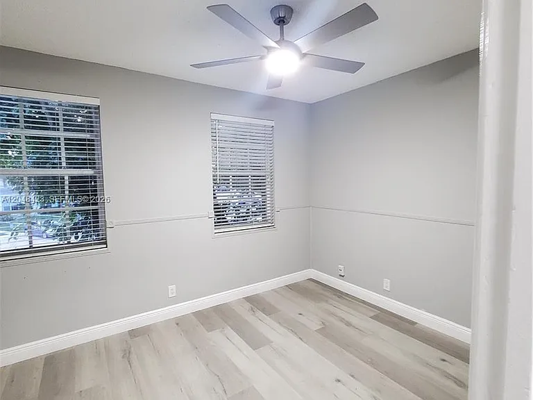 7858 Dixie Beach Cir #7858 — Photo 46