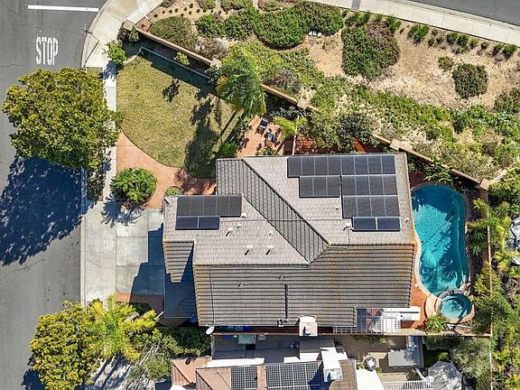 2nd image of 12204 Briar Knoll Way