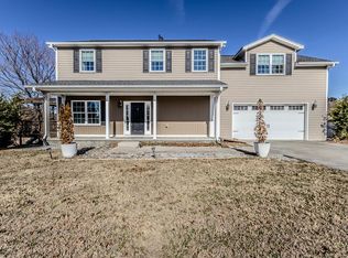 253 Bunker Ln, Ringgold, VA 24586