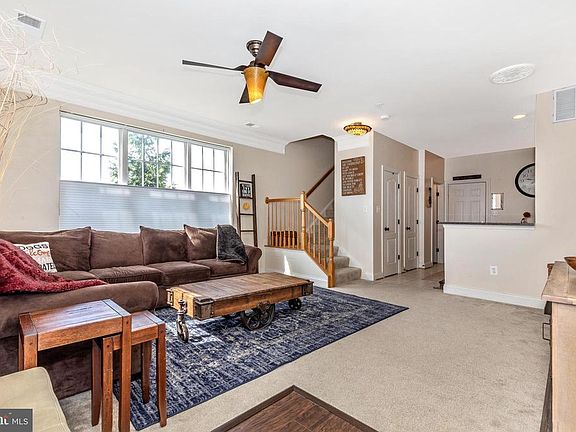 4th image of 23800A Catawba Hill Dr