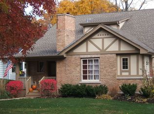 4837 Seeley Ave, Downers Grove, IL 60515