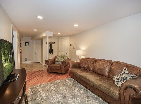 3rd image of 4639 N Central Park Ave
