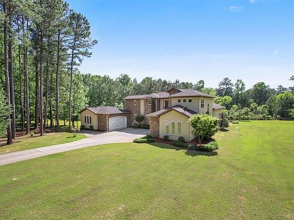 2nd image of 181 Lake Park Dr