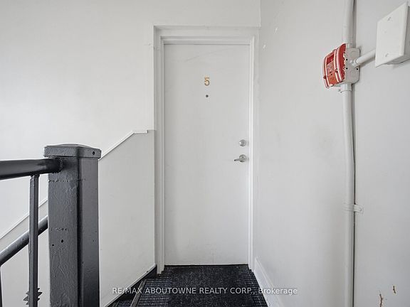 4th image of 133 N Service Rd E #5