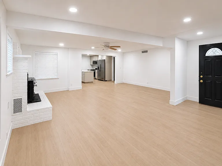 Living/Dining Room#2