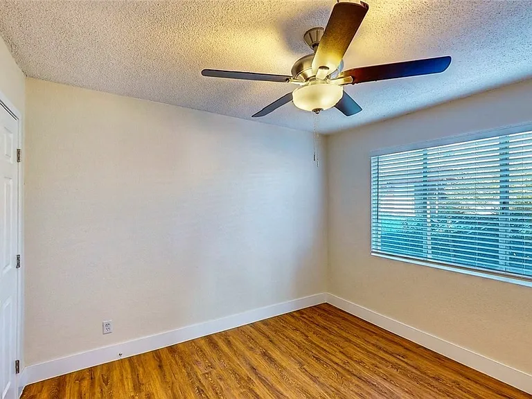 1302 Rexford Pl #1 — Photo 11