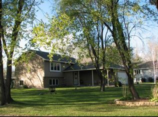 4237 Sauk Dr, Saint Cloud, MN 56303
