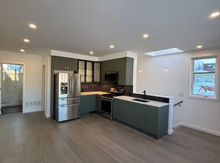 395 Delaware Ave #A, Toronto, ON M6H 2T7